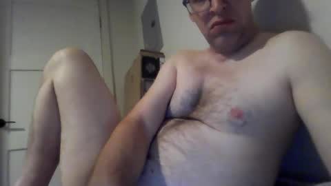 Snapshot of b21lundeen chatting on 20, 11, 2025 your-personal-weener online show from 20, 11, 2025