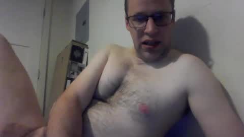 Snapshot of b21lundeen chatting on 22, 12, 2025 your-personal-weener online show from 22, 12, 2025