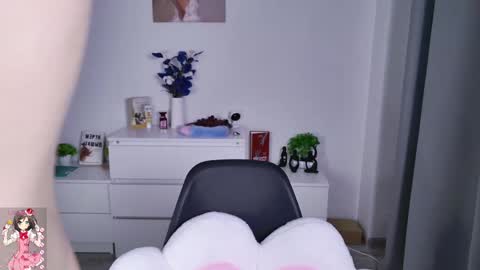 Snapshot of b4by_lol1 chatting on 7, 3, 2025 Hi Daddy Im Jane online show from 7, 3, 2025