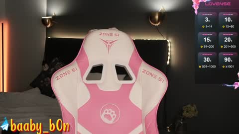Snapshot of baaby_bon chatting on 9, 1, 2025 Bonnie online show from 9, 1, 2025