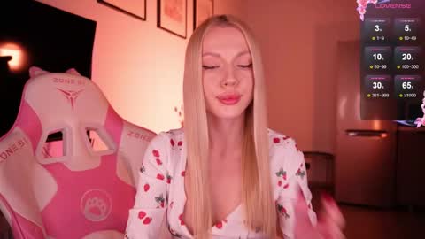 Snapshot of baaby_bon chatting on 22, 9, 2025 Bonnie online show from 22, 9, 2025