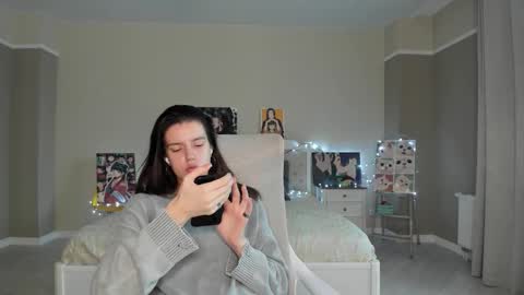 Snapshot of bab_boom chatting on 24, 9, 2025 Monica online show from 24, 9, 2025