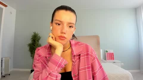 Snapshot of bab_boom chatting on 26, 9, 2025 Monica online show from 26, 9, 2025