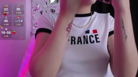 Queen B online show from 10, 1, 2026