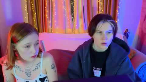 Snapshot of babees_eva chatting on 15, 12, 2025 Sweety Eva online show from 15, 12, 2025