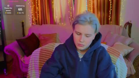 Snapshot of babees_eva chatting on 5, 2, 2026 Sweety Eva online show from 5, 2, 2026