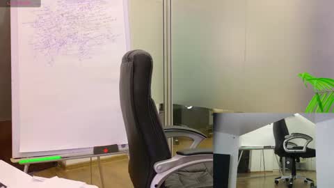 Olivia and Lexi online show from 28, 2, 2025