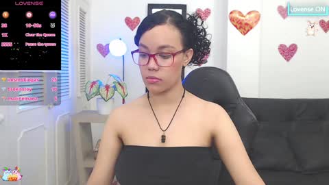 Snapshot of baby_blue18_ chatting on 4, 2, 2025 salome online show from 4, 2, 2025