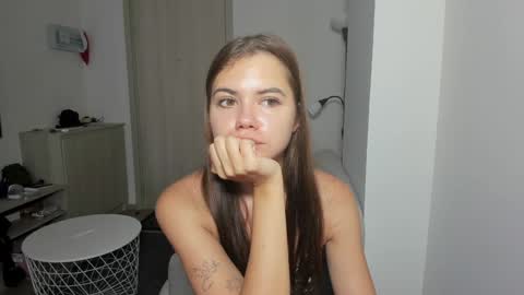 Call me baby  real name Eva   online show from 12, 1, 2025