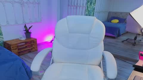 Snapshot of baby_julieta00 chatting on 20, 5, 2026 Julieta online show from 20, 5, 2026