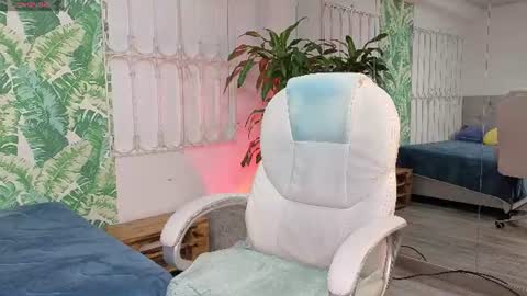 Snapshot of baby_julieta00 chatting on 16, 6, 2026 Julieta online show from 16, 6, 2026