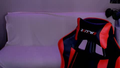 baby_kitte online show from 13, 2, 2025