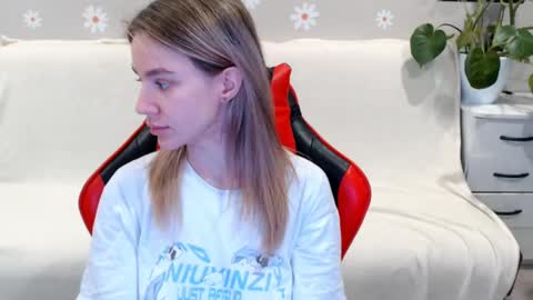 baby_kitte online show from 28, 2, 2025