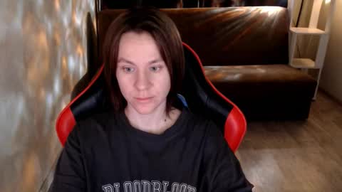 baby_kitte online show from 18, 12, 2025