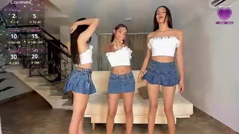 baby_kitty12 online show from 15, 6, 2026
