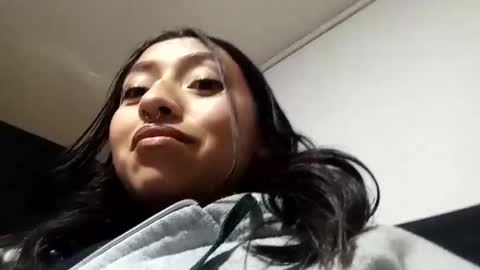 Snapshot of baby_moo chatting on 23, 9, 2025 Moon online show from 23, 9, 2025