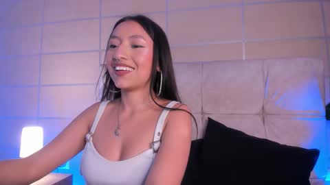 Snapshot of baby_moo chatting on 14, 10, 2025 Moon online show from 14, 10, 2025