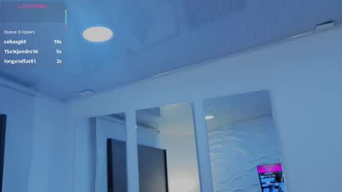 baby_naomy online show from 9, 11, 2025