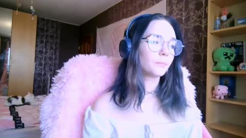Alice online show from 28, 4, 2026