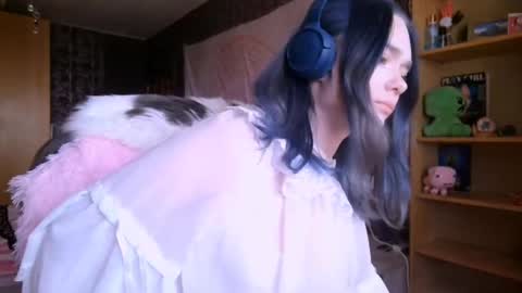 Alice online show from 30, 4, 2026
