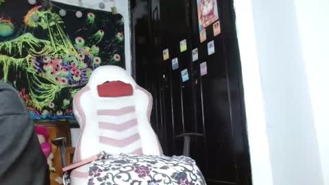Snapshot of baby_quetzal chatting on 7, 12, 2024 baby_quetzal online show from 7, 12, 2024