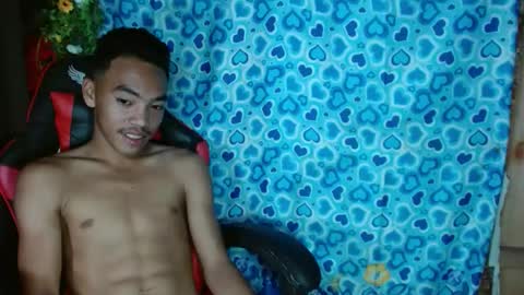 Snapshot of baby_razell chatting on 25, 2, 2025 baby_razell online show from 25, 2, 2025