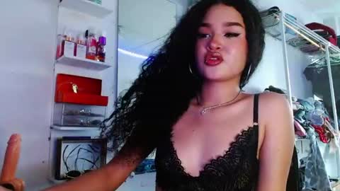 babybombom08 online show from 17, 6, 2026
