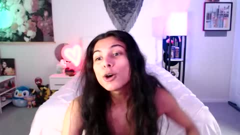 Snapshot of babyempathy chatting on 27, 11, 2025 akira online show from 27, 11, 2025