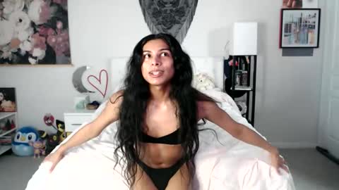 Snapshot of babyempathy chatting on 9, 1, 2026 akira online show from 9, 1, 2026