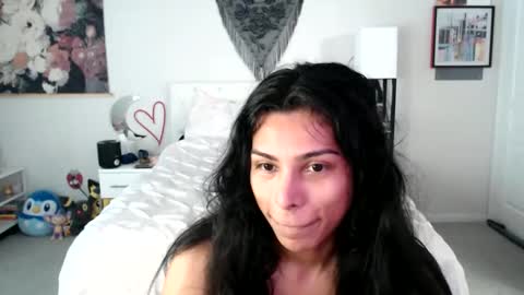 Snapshot of babyempathy chatting on 26, 3, 2026 akira online show from 26, 3, 2026