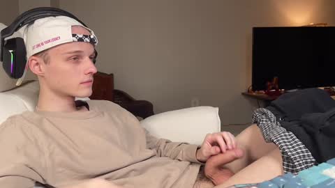Snapshot of babyfacenorth chatting on 21, 12, 2024 Big cock boy online show from 21, 12, 2024