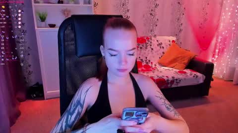 Snapshot of babyfoxyy chatting on 24, 2, 2025 maddy online show from 24, 2, 2025