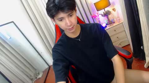 Snapshot of babymasterbater chatting on 10, 9, 2025 call me james online show from 10, 9, 2025