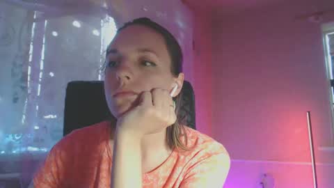 Sonya online show from 4, 3, 2025