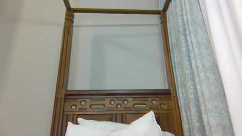 babytylerr online show from 7, 11, 2025