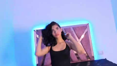 Snapshot of babyvale_ chatting on 6, 5, 2026 Valentina online show from 6, 5, 2026