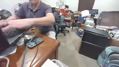 Snapshot of bad_boy4u2abuse chatting on 30, 10, 2025 bad_boy4u2abuse online show from 30, 10, 2025