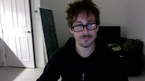 Snapshot of bad_dad43 chatting on 15, 10, 2025 Bad dad43 online show from 15, 10, 2025