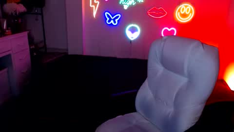 Snapshot of bad_scarlett1 chatting on 12, 7, 2026 Scarlett online show from 12, 7, 2026