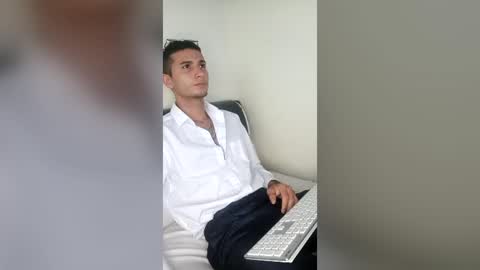 Snapshot of badboy300880 chatting on 20, 7, 2026 alejo 18cm online show from 20, 7, 2026