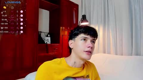 Snapshot of badboy_one chatting on 24, 10, 2025 jhojan online show from 24, 10, 2025