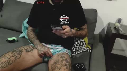 BadCouple  online show from 22, 12, 2025