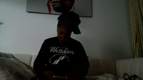 Snapshot of baddestslut001 chatting on 12, 7, 2026 baddestslut001 online show from 12, 7, 2026