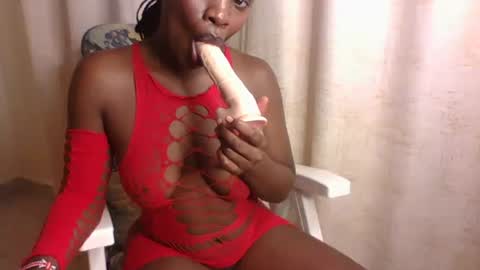 Snapshot of badgal_riri254 chatting on 7, 1, 2025 Youngmiss online show from 7, 1, 2025