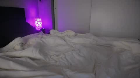 Jade online show from 8, 5, 2026