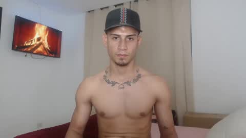 bairon_hugedick777 online show from 12, 11, 2025