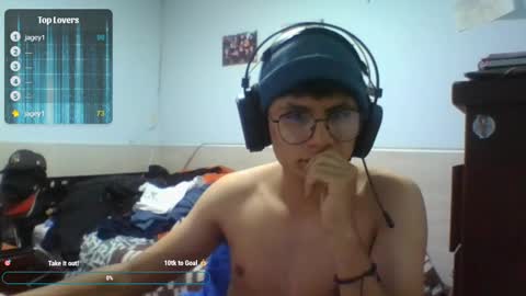 Snapshot of bal3n chatting on 4, 3, 2025 Bal3n online show from 4, 3, 2025