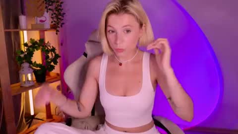 Elly online show from 21, 6, 2026