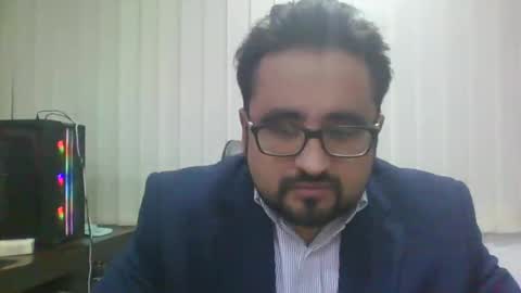 Ballbusting Slave online show from 18, 12, 2024