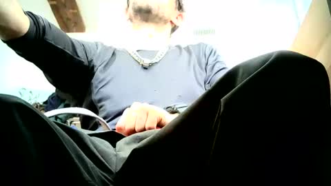 Snapshot of banginondadrumsalldaylong chatting on 29, 9, 2025 banginondadrumsalldaylong online show from 29, 9, 2025